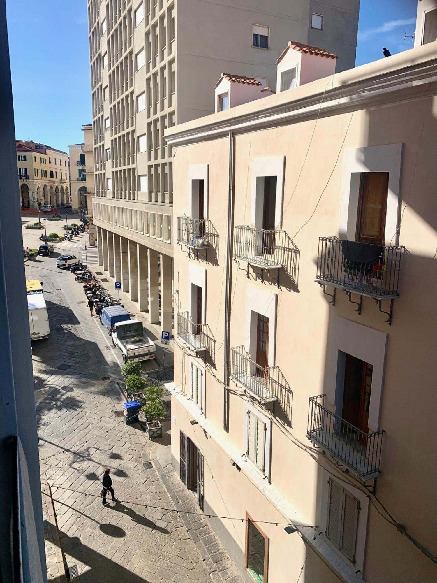 شقة The Tower Centro - Piazza Castello ساساري المظهر الخارجي الصورة